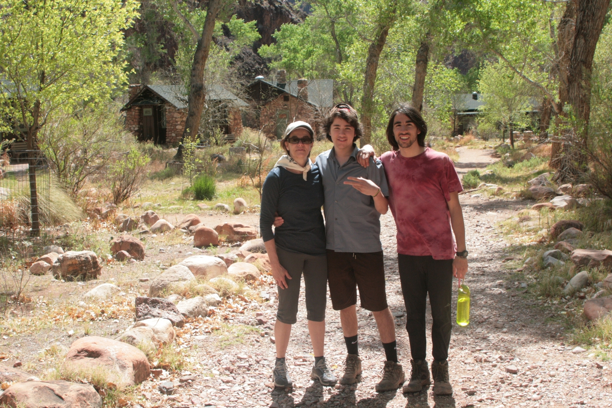 Marujita, Nicolas y Daniel - Phantom Ranch